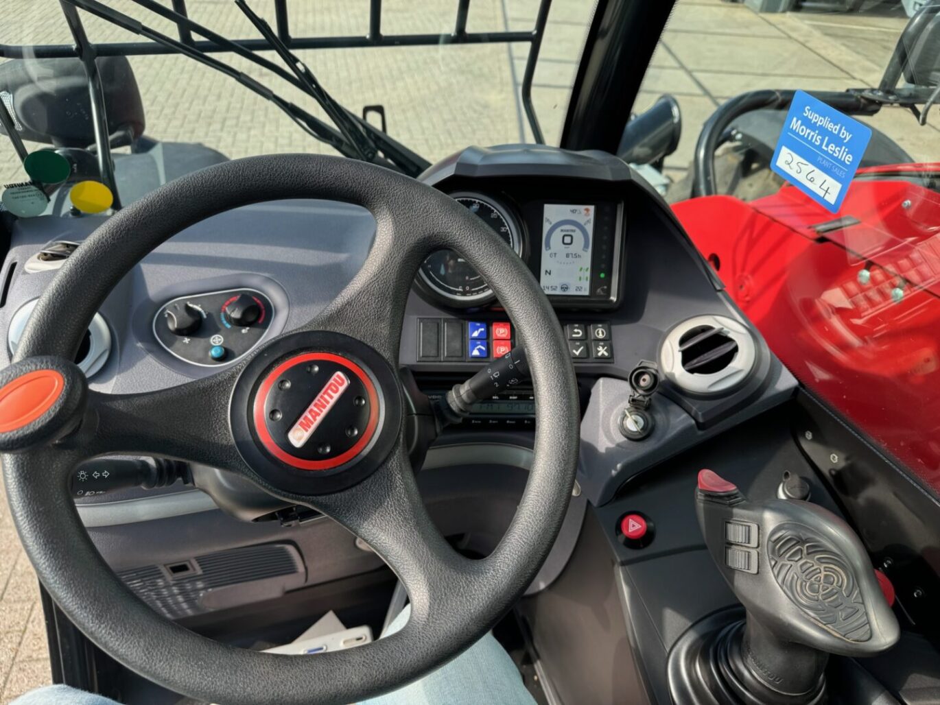 00FC17FC 6C15 44F8 9076 DF9E6969A5AC